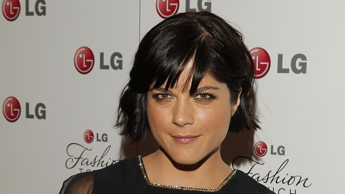 Selma Blair arrested after alleged mid-flight incident on Delta flight to JFK
