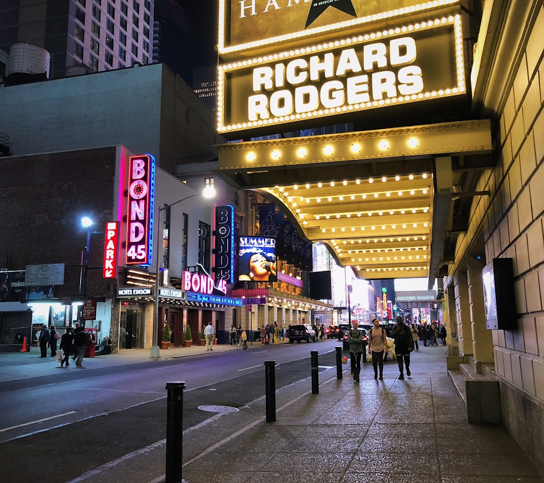 Billy Crystal Returns